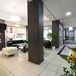 أبارتامنتوس تينوسا *